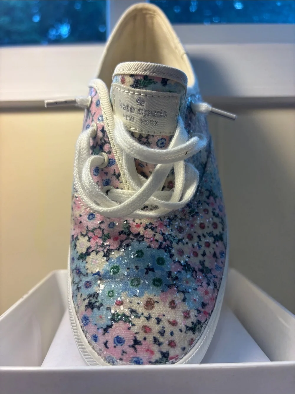 EUC Keds x Kate Spade Daisy Garden Glitter Sneakers Size 8